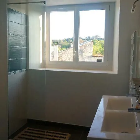Relais Arthur Bed & Breakfast Vallérargues